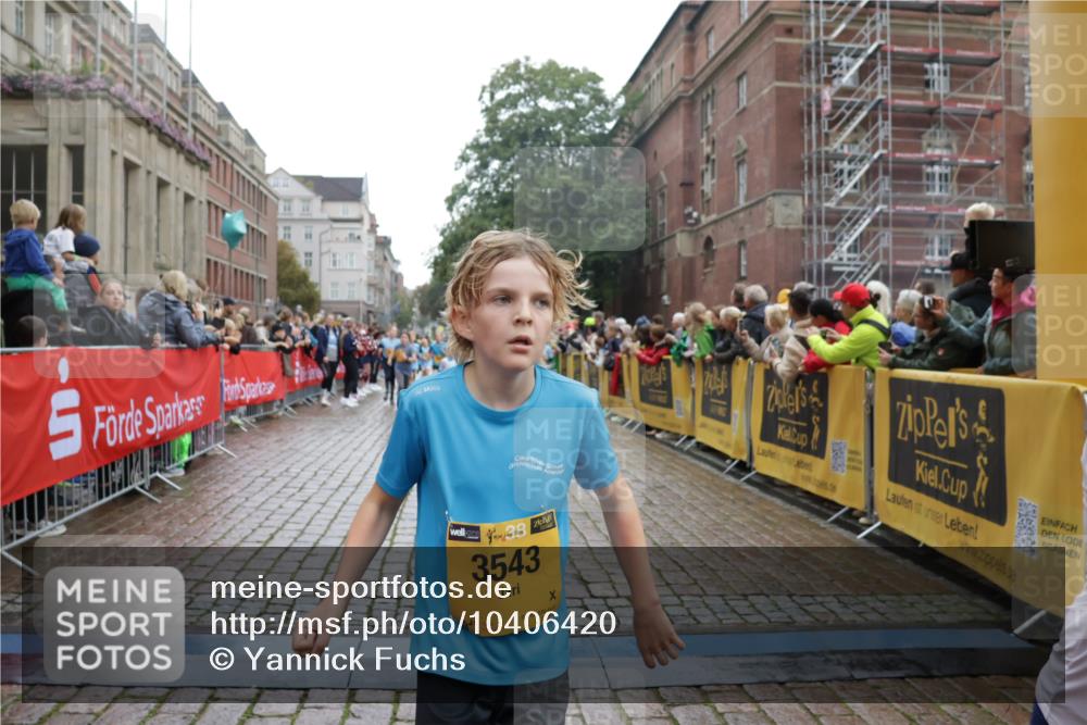 13.09.2026 - Kiel Lauf Yannick Fuchs http://msf.ph/oto/10406420 13.09.2026 08:58:56 Ziel 27, 339, 1119, 2725, 3242, 5106, 5629, 6151, 6883, 6896, 7223, 7739, 8944, 9773, 10211, 10292, 10334, 10821, 11201, 11386, 11924, 12517, 27, 339, 515, 1188, 1348, 1382, 2100, 3217, 3686, 4622, 4965, 5092, 5200, 5201, 5536, 5537, 5908, 6573, 7022, 7407, 8067, 8354, 9773, 9852, 10242, 10925, 11252, 11430, 11783, 12297, 118, 512, 1848, 3543, 3666, 3767, 4026, 4064, 4164, 4444, 7028, 7706, 7916, 8261, 9215, 9430, 734, 1158, 2710, 3145, 3150, 3217, 3492, 3686, 4115, 4546, 4622 meine-sportfotos.de