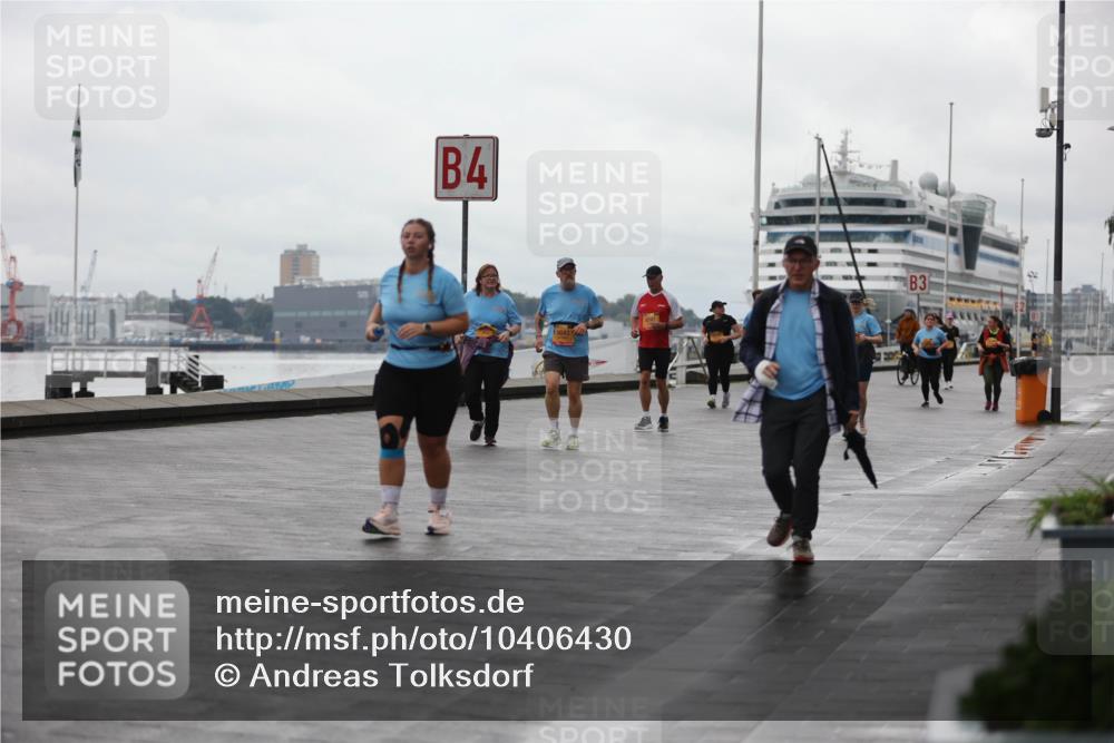 13.09.2026 - Kiel Lauf Andreas Tolksdorf http://msf.ph/oto/10406430 13.09.2026 11:08:16 Kiellinie 4, 3 meine-sportfotos.de