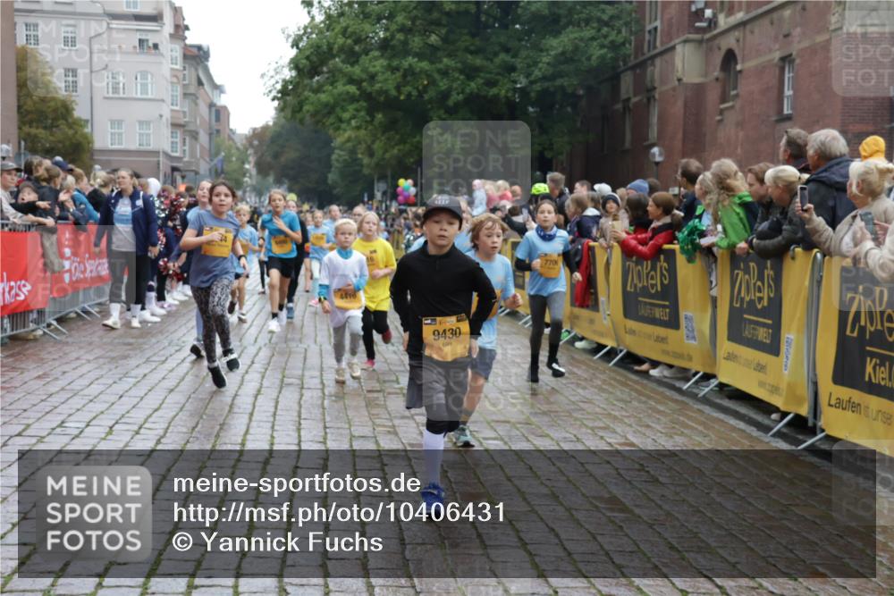 13.09.2026 - Kiel Lauf Yannick Fuchs http://msf.ph/oto/10406431 13.09.2026 08:58:57 Ziel 1119, 2725, 3242, 5106, 5629, 6151, 6883, 6896, 7223, 7739, 7916, 8944, 10211, 10292, 10334, 10821, 11201, 11386, 11924, 12517, 27, 339, 515, 1188, 1348, 1382, 2100, 3217, 4622, 4965, 5092, 5200, 5201, 5536, 5537, 5908, 6573, 7022, 7407, 8354, 9773, 9852, 10242, 11252, 11430, 11783, 12297, 12517, 118, 512, 1848, 3543, 3666, 3767, 4026, 4064, 4164, 4444, 6480, 6816, 7028, 7706, 8261, 9215, 9430, 1158, 1382, 2710, 3145, 3150, 3217, 3492, 3686, 4115, 4546, 4622 meine-sportfotos.de