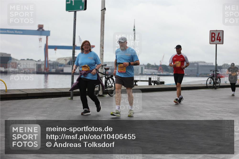 13.09.2026 - Kiel Lauf Andreas Tolksdorf http://msf.ph/oto/10406455 13.09.2026 11:08:21 Kiellinie 9043, 8247, 4 meine-sportfotos.de