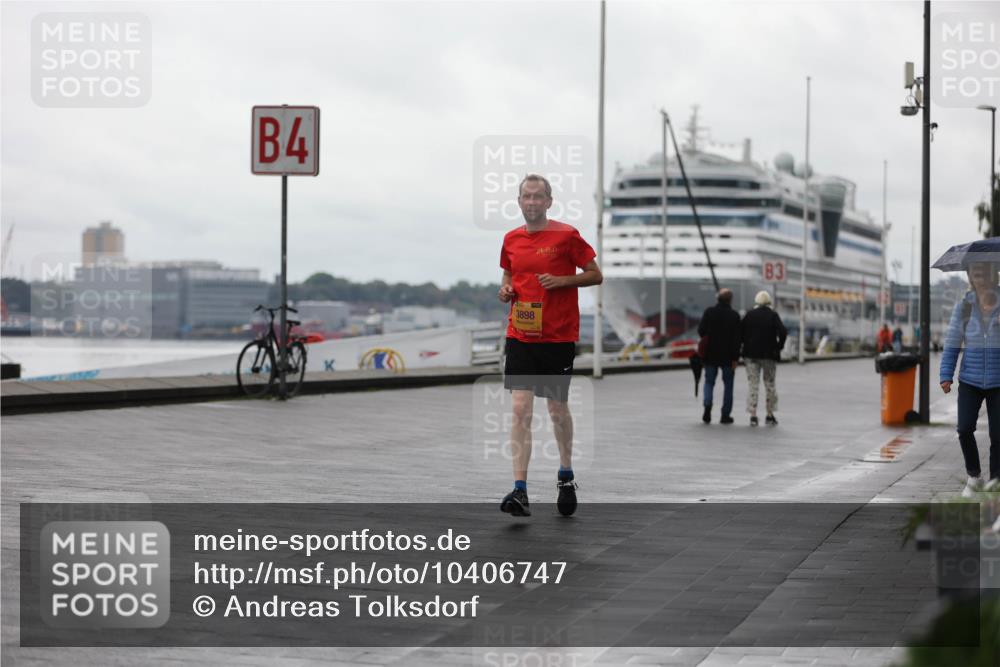 13.09.2026 - Kiel Lauf Andreas Tolksdorf http://msf.ph/oto/10406747 13.09.2026 11:09:21 Kiellinie 4, 3898, 83 meine-sportfotos.de