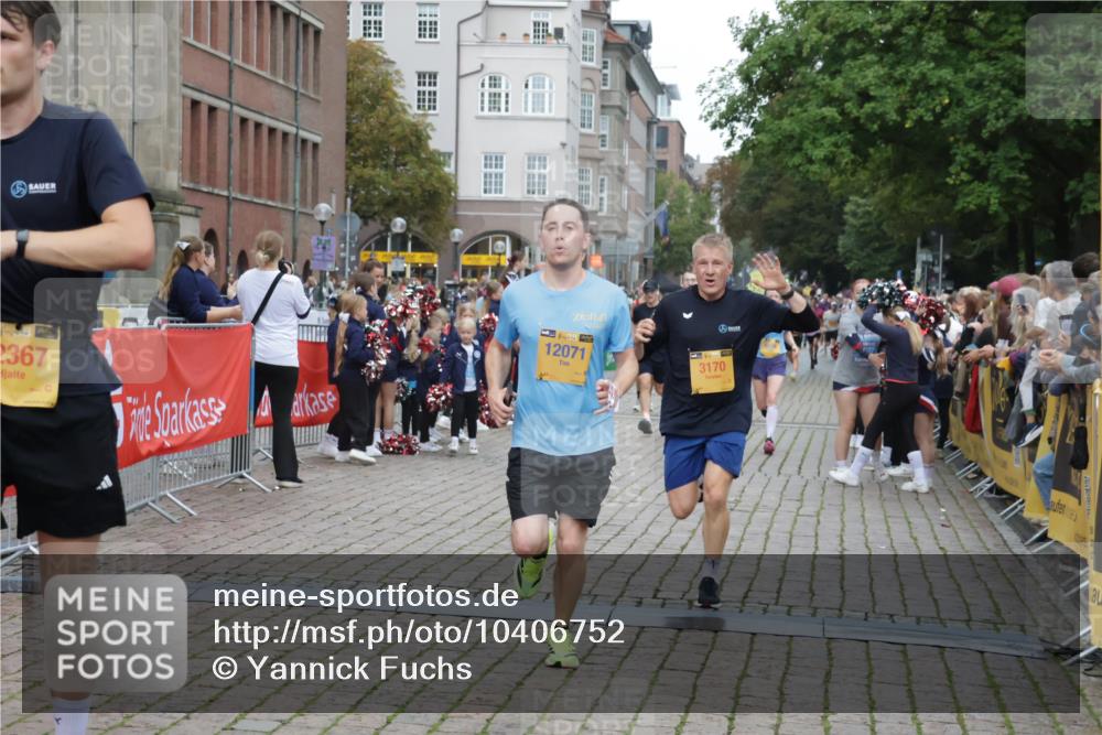 13.09.2026 - Kiel Lauf Yannick Fuchs http://msf.ph/oto/10406752 13.09.2026 10:33:02 Ziel 32, 1467, 3327, 3997, 9222, 9879, 10552, 342, 870, 875, 1393, 1612, 1801, 3170, 3327, 4236, 4393, 4512, 4963, 5721, 6337, 7471, 7650, 8033, 8621, 8683, 9123, 9879, 10338, 11299, 11319, 11597, 12071, 12353, 12728, 864, 1327, 1525, 2824, 3991, 4929, 5197, 5274, 5907, 6537, 6988, 7030, 7709, 8280, 9411, 9891, 9975, 10181, 10448, 10773, 11063, 11754, 12277, 12339, 524, 3170, 3923, 4349, 4512, 6435, 8878, 11451, 11612, 12071, 12367 meine-sportfotos.de