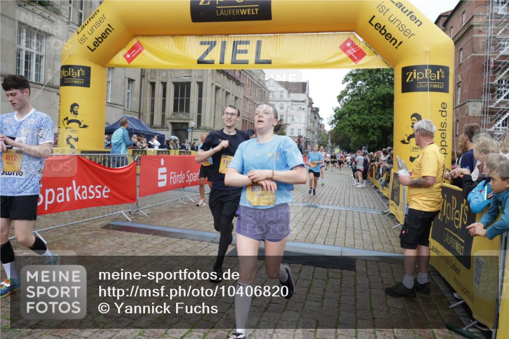 13.09.2026 - Kiel Lauf Yannick Fuchs http://msf.ph/oto/10406820 13.09.2026 10:33:07 Ziel 1327, 3997, 6988, 7030, 10181, 10552, 10773, 32, 342, 870, 875, 1393, 1467, 1612, 1801, 3327, 4236, 4393, 4963, 5721, 6337, 7471, 7650, 8033, 8621, 8683, 9123, 9222, 9879, 10338, 11299, 11597, 12353, 12728, 864, 1331, 1525, 1979, 2824, 3991, 4929, 5197, 5274, 5907, 6537, 6775, 7709, 8280, 9411, 9891, 9975, 10331, 10448, 11063, 11754, 12277, 12339, 1393, 3170, 4236, 4512, 6435, 8033, 8683, 9123, 11299, 11319, 12071, 12367 meine-sportfotos.de