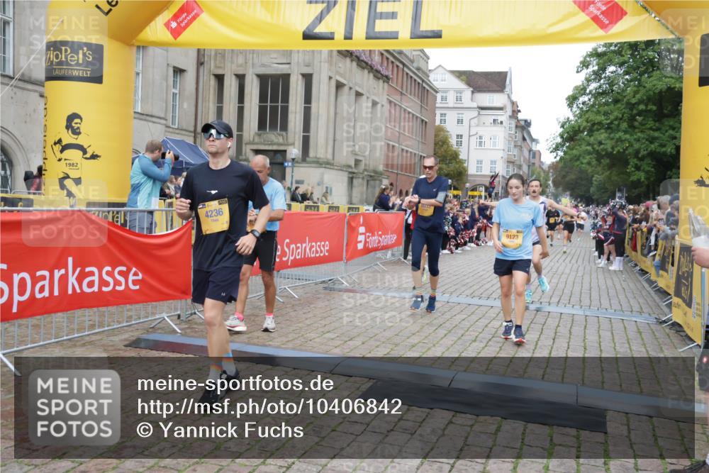 13.09.2026 - Kiel Lauf Yannick Fuchs http://msf.ph/oto/10406842 13.09.2026 10:33:09 Ziel 1327, 3997, 6988, 7030, 8280, 10181, 10552, 10773, 11754, 12277, 32, 342, 870, 875, 1393, 1467, 1612, 1801, 3327, 4393, 4963, 5721, 6337, 7471, 7650, 8033, 8621, 8683, 9123, 9222, 9879, 10338, 11597, 12353, 12728, 864, 1331, 1525, 1979, 2824, 3991, 4929, 5197, 5274, 5907, 6537, 6775, 7709, 9411, 9891, 9975, 10331, 10448, 11063, 12339, 1393, 3170, 4236, 4512, 8033, 8683, 9123, 11299, 11319, 12071 meine-sportfotos.de