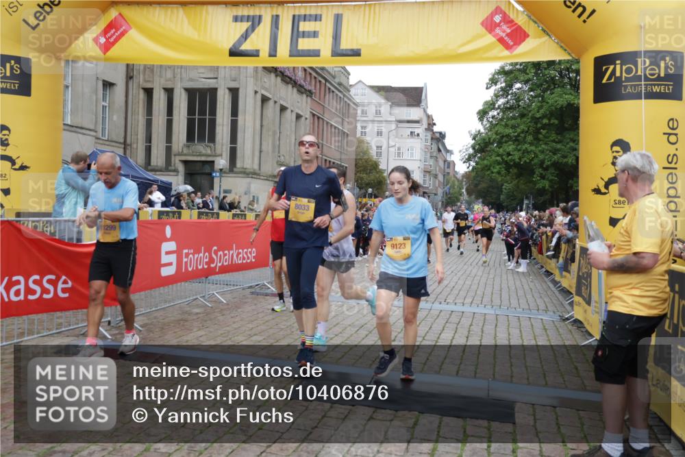 13.09.2026 - Kiel Lauf Yannick Fuchs http://msf.ph/oto/10406876 13.09.2026 10:33:10 Ziel 1327, 3997, 5907, 6988, 7030, 8280, 10181, 10552, 10773, 11754, 12277, 32, 342, 870, 875, 1393, 1467, 1612, 1801, 3327, 4393, 4963, 5721, 6337, 7471, 7650, 8621, 8683, 9222, 9879, 10338, 11597, 12353, 12728, 813, 864, 1331, 1525, 1979, 2824, 3991, 4929, 5197, 5274, 6537, 6775, 7709, 9411, 9891, 9975, 10331, 10448, 11063, 12339, 1393, 3170, 4236, 4512, 8033, 8683, 9123, 11299, 11319, 12071 meine-sportfotos.de