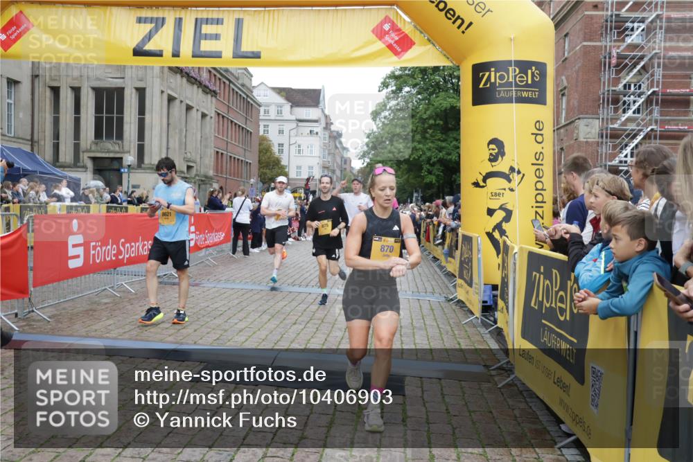 13.09.2026 - Kiel Lauf Yannick Fuchs http://msf.ph/oto/10406903 13.09.2026 10:33:15 Ziel 864, 1327, 1525, 2824, 3991, 3997, 4929, 5197, 5274, 5907, 6537, 6988, 7030, 7709, 8280, 9411, 9891, 9975, 10181, 10448, 10552, 10773, 11754, 12277, 12339, 32, 342, 875, 1467, 1612, 1801, 3327, 4393, 4963, 5721, 6337, 7471, 7650, 9222, 9879, 10338, 10552, 11597, 12353, 12728, 813, 1331, 1958, 1979, 2775, 5961, 6080, 6775, 8641, 8938, 8940, 10331, 11063, 870, 875, 1393, 1612, 1801, 5721, 8033, 8621, 8683, 9123, 12353 meine-sportfotos.de