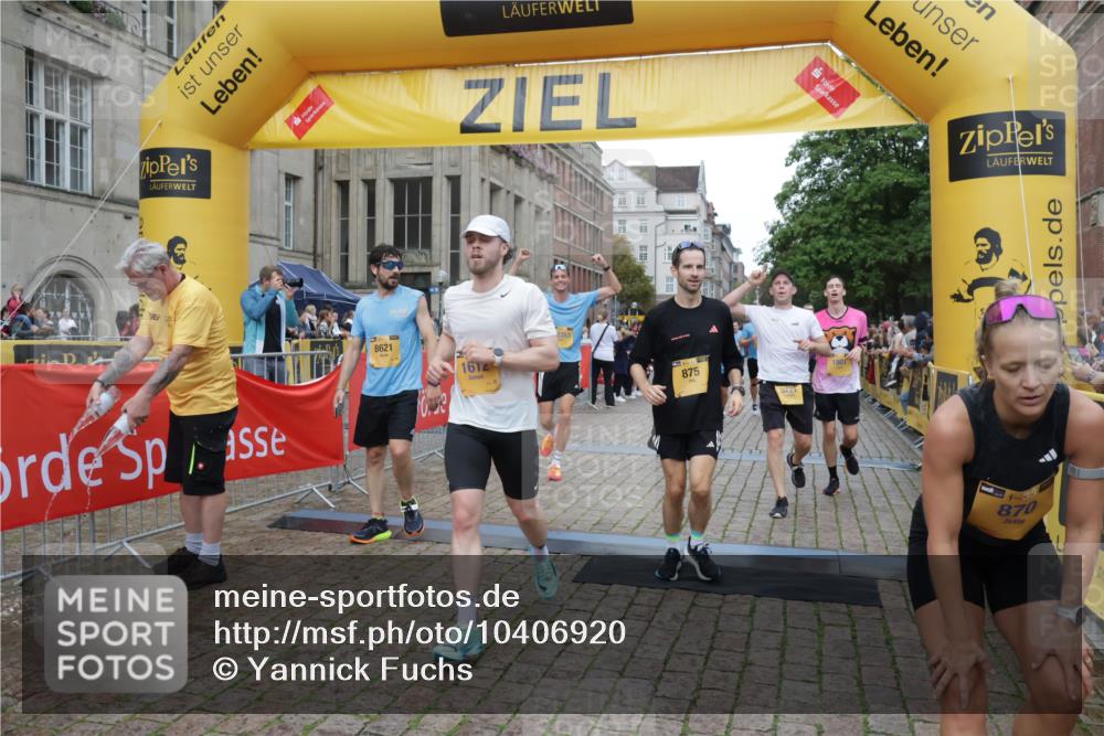 13.09.2026 - Kiel Lauf Yannick Fuchs http://msf.ph/oto/10406920 13.09.2026 10:33:17 Ziel 864, 1327, 1525, 2824, 3991, 3997, 4929, 5197, 5274, 5907, 6537, 6988, 7030, 7709, 8280, 9411, 9891, 9975, 10181, 10448, 10773, 11063, 11754, 12277, 12339, 32, 342, 1467, 1801, 3327, 3997, 4393, 4963, 6337, 7471, 7650, 9222, 9879, 10338, 10552, 11597, 12353, 12728, 435, 813, 1331, 1958, 1979, 2775, 5961, 6080, 6569, 6775, 8641, 8938, 8940, 10331, 10984, 12729, 870, 875, 1393, 1612, 1801, 4393, 4963, 5721, 7471, 7650, 8621, 8683, 12353 meine-sportfotos.de