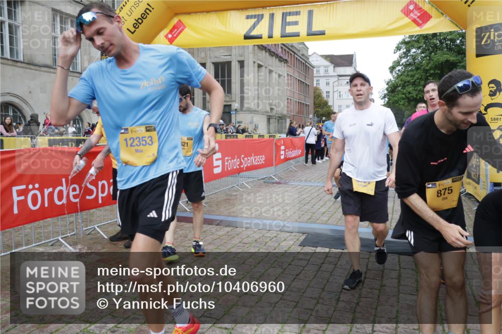 13.09.2026 - Kiel Lauf Yannick Fuchs http://msf.ph/oto/10406960 13.09.2026 10:33:19 Ziel 864, 1327, 1331, 1525, 1979, 2824, 3991, 4929, 5197, 5274, 5907, 6537, 6988, 7030, 7709, 8280, 9411, 9891, 9975, 10331, 10448, 10773, 11063, 11754, 12277, 12339, 32, 342, 1467, 3327, 3997, 4393, 4963, 6337, 6988, 7471, 7650, 9222, 9879, 10181, 10338, 10552, 11597, 12728, 435, 446, 813, 1958, 2073, 2775, 3323, 3799, 5961, 6080, 6569, 6775, 8225, 8641, 8938, 8940, 10984, 11289, 12729, 342, 870, 875, 1612, 1801, 4393, 4963, 5721, 6337, 7471, 7650, 8621, 10338, 11597, 12353 meine-sportfotos.de