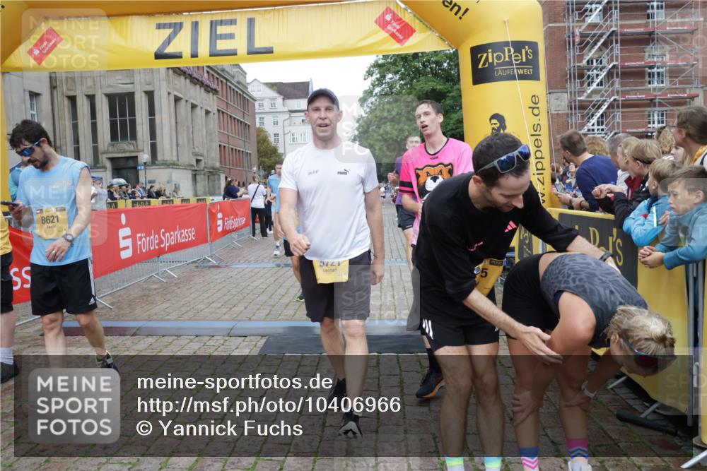 13.09.2026 - Kiel Lauf Yannick Fuchs http://msf.ph/oto/10406966 13.09.2026 10:33:19 Ziel 864, 1327, 1331, 1525, 1979, 2824, 3991, 4929, 5197, 5274, 5907, 6537, 6988, 7030, 7709, 8280, 9411, 9891, 9975, 10331, 10448, 10773, 11063, 11754, 12277, 12339, 32, 342, 1467, 3327, 3997, 4393, 4963, 6337, 6988, 7471, 7650, 9222, 9879, 10181, 10338, 10552, 11597, 12728, 435, 446, 813, 1958, 2073, 2775, 3323, 3799, 5961, 6080, 6569, 6775, 8225, 8641, 8938, 8940, 10984, 11289, 12729, 342, 870, 875, 1612, 1801, 4393, 4963, 5721, 6337, 7471, 7650, 8621, 10338, 11597, 12353 meine-sportfotos.de