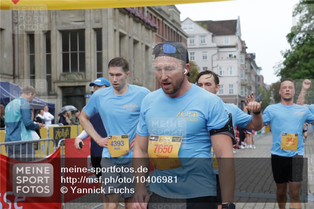 13.09.2026 - Kiel Lauf Yannick Fuchs http://msf.ph/oto/10406981 13.09.2026 10:33:22 Ziel 864, 1331, 1525, 1979, 2824, 3991, 4929, 5197, 5274, 5907, 6537, 6775, 7709, 8280, 9411, 9891, 9975, 10331, 10448, 10773, 11063, 11754, 12277, 12339, 32, 1327, 1467, 3327, 3997, 6337, 6988, 7030, 9222, 9879, 10181, 10338, 10552, 10773, 435, 446, 813, 1958, 2073, 2775, 3323, 3799, 3924, 4776, 5961, 6080, 6569, 6973, 7372, 8225, 8641, 8938, 8940, 10984, 11289, 11707, 12729, 342, 875, 1612, 1801, 4393, 4963, 5721, 6337, 7471, 7650, 10338, 11597, 12353 meine-sportfotos.de