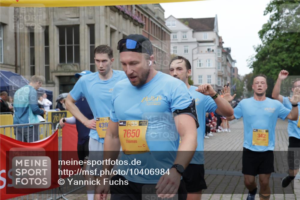 13.09.2026 - Kiel Lauf Yannick Fuchs http://msf.ph/oto/10406984 13.09.2026 10:33:22 Ziel 864, 1331, 1525, 1979, 2824, 3991, 4929, 5197, 5274, 5907, 6537, 6775, 7709, 8280, 9411, 9891, 9975, 10331, 10448, 10773, 11063, 11754, 12277, 12339, 32, 1327, 1467, 3327, 3997, 6337, 6988, 7030, 9222, 9879, 10181, 10338, 10552, 10773, 435, 446, 813, 1958, 2073, 2775, 3323, 3799, 3924, 4776, 5961, 6080, 6569, 6973, 7372, 8225, 8641, 8938, 8940, 10984, 11289, 11707, 12729, 342, 875, 1612, 1801, 4393, 4963, 5721, 6337, 7471, 7650, 10338, 11597, 12353 meine-sportfotos.de