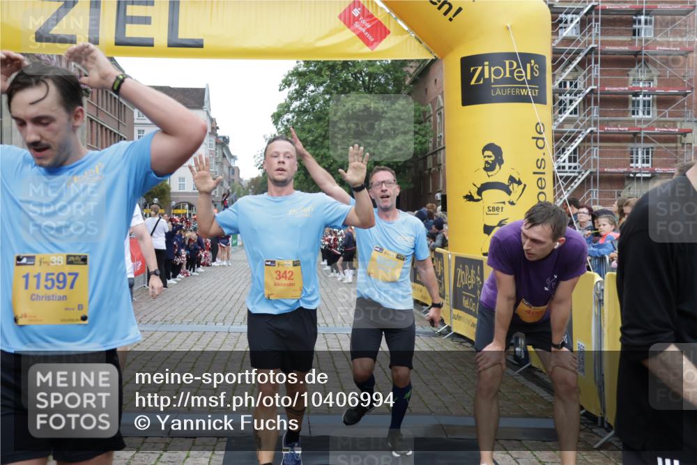 13.09.2026 - Kiel Lauf Yannick Fuchs http://msf.ph/oto/10406994 13.09.2026 10:33:23 Ziel 864, 1331, 1525, 1979, 2824, 3991, 4929, 5197, 5274, 5907, 6537, 6775, 7709, 8280, 9411, 9891, 9975, 10331, 10448, 11063, 11754, 12277, 12339, 32, 1327, 1467, 3327, 3997, 6988, 7030, 8280, 9222, 9879, 10181, 10552, 10773, 435, 446, 813, 1958, 2073, 2775, 3323, 3799, 3924, 4776, 5961, 6080, 6569, 6973, 7372, 8225, 8641, 8938, 8940, 10984, 11289, 11707, 12729, 342, 1612, 1801, 4393, 4963, 5721, 6337, 7471, 7650, 10338, 11597, 12353 meine-sportfotos.de