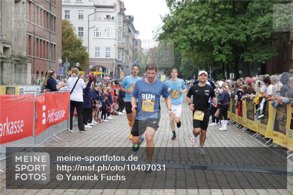 13.09.2026 - Kiel Lauf Yannick Fuchs http://msf.ph/oto/10407031 13.09.2026 10:33:26 Ziel 813, 864, 1331, 1525, 1979, 2824, 3991, 4929, 5197, 5274, 6537, 6775, 7709, 9411, 9891, 9975, 10331, 10448, 11063, 12339, 32, 1327, 1467, 1525, 2824, 3327, 3997, 5907, 6988, 7030, 7709, 8280, 9222, 9879, 10181, 10448, 10552, 10773, 11754, 12277, 12339, 435, 446, 1958, 2073, 2285, 2775, 3323, 3799, 3924, 4776, 5961, 6080, 6569, 6973, 7372, 8225, 8641, 8896, 8938, 8940, 10984, 11289, 11707, 12729, 32, 342, 1467, 3327, 4393, 4963, 6337, 7471, 7650, 9222, 9879, 10338, 11597 meine-sportfotos.de