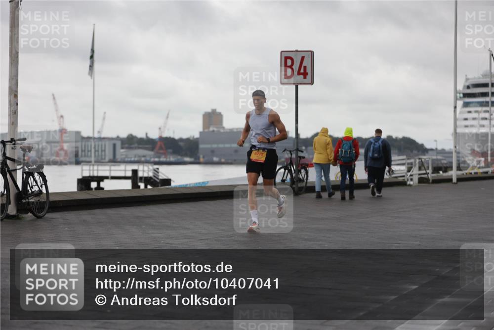 13.09.2026 - Kiel Lauf Andreas Tolksdorf http://msf.ph/oto/10407041 13.09.2026 11:17:10 Kiellinie 5718, 4 meine-sportfotos.de