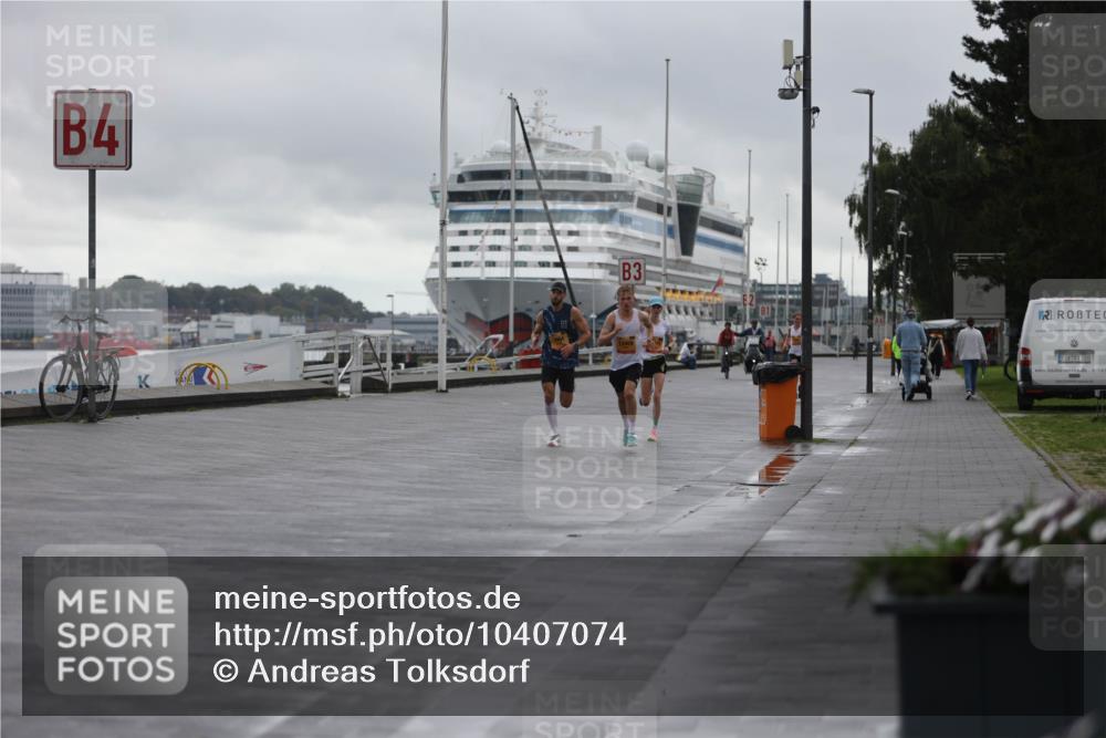 13.09.2026 - Kiel Lauf Andreas Tolksdorf http://msf.ph/oto/10407074 13.09.2026 11:36:24 Kiellinie 4, 3, 100, 171, 317 meine-sportfotos.de