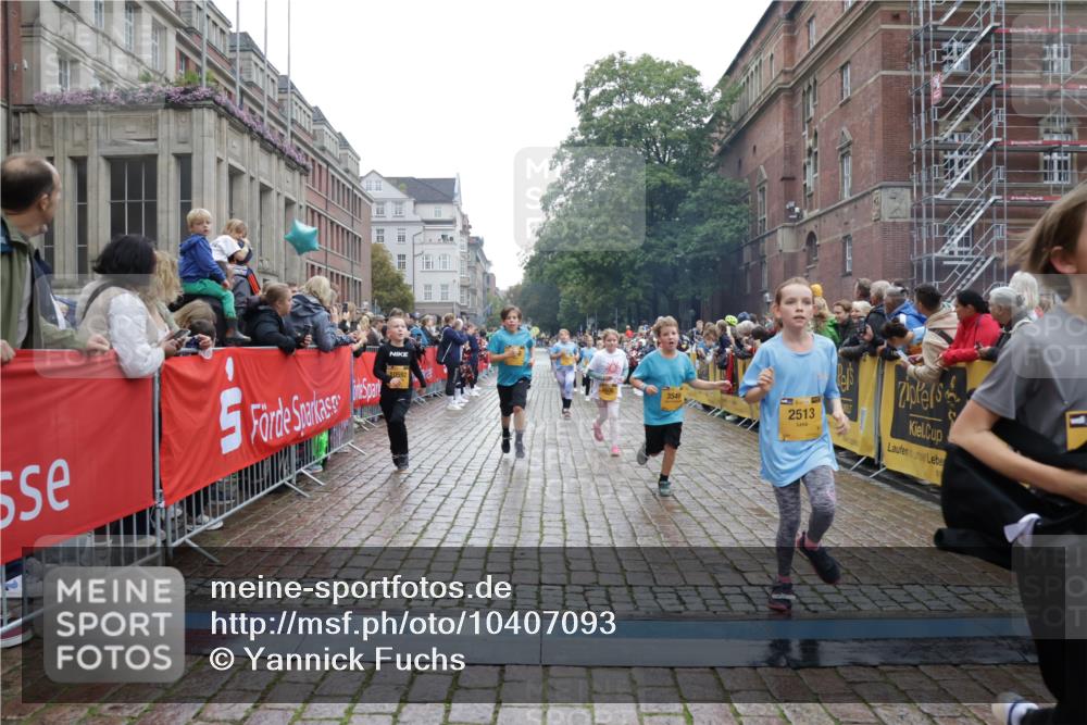 13.09.2026 - Kiel Lauf Yannick Fuchs http://msf.ph/oto/10407093 13.09.2026 09:00:02 Ziel 780, 1871, 2789, 2918, 3545, 3568, 4001, 6271, 7624, 7746, 8692, 10083, 12371, 28, 125, 533, 579, 621, 1413, 1549, 1792, 2342, 2906, 2962, 3165, 3537, 3865, 3867, 3890, 4481, 5016, 6943, 7320, 7396, 7919, 7981, 8153, 8530, 8673, 8932, 9036, 9151, 9370, 9394, 9939, 10665, 10723, 11364, 11570, 11980, 12298, 12329, 12586, 65, 783, 1538, 2513, 2894, 3549, 4661, 4793, 4821, 6258, 6606, 6808, 9003, 9421, 9520, 10592, 12051, 12662, 125, 1413, 1549, 1792, 2342, 3165 meine-sportfotos.de