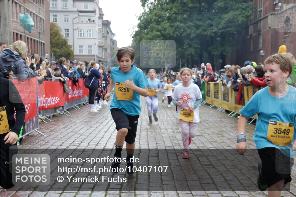 13.09.2026 - Kiel Lauf Yannick Fuchs http://msf.ph/oto/10407107 13.09.2026 09:00:03 Ziel 780, 1871, 2789, 2918, 3545, 3568, 4001, 6271, 7624, 7746, 8692, 9421, 10083, 12371, 28, 533, 579, 621, 1413, 1549, 1792, 2342, 2789, 2906, 2962, 3165, 3537, 3865, 3867, 3890, 4481, 5016, 6943, 7320, 7396, 7919, 7981, 8153, 8530, 8673, 8932, 9036, 9151, 9370, 9394, 9939, 10665, 10723, 11364, 11570, 11980, 12298, 12329, 12586, 65, 783, 1538, 2513, 2894, 3549, 4661, 4793, 4821, 6258, 6606, 6808, 9003, 9520, 10592, 11727, 12051, 12662, 125, 1413, 1549, 1792, 2342, 3165, 4481 meine-sportfotos.de