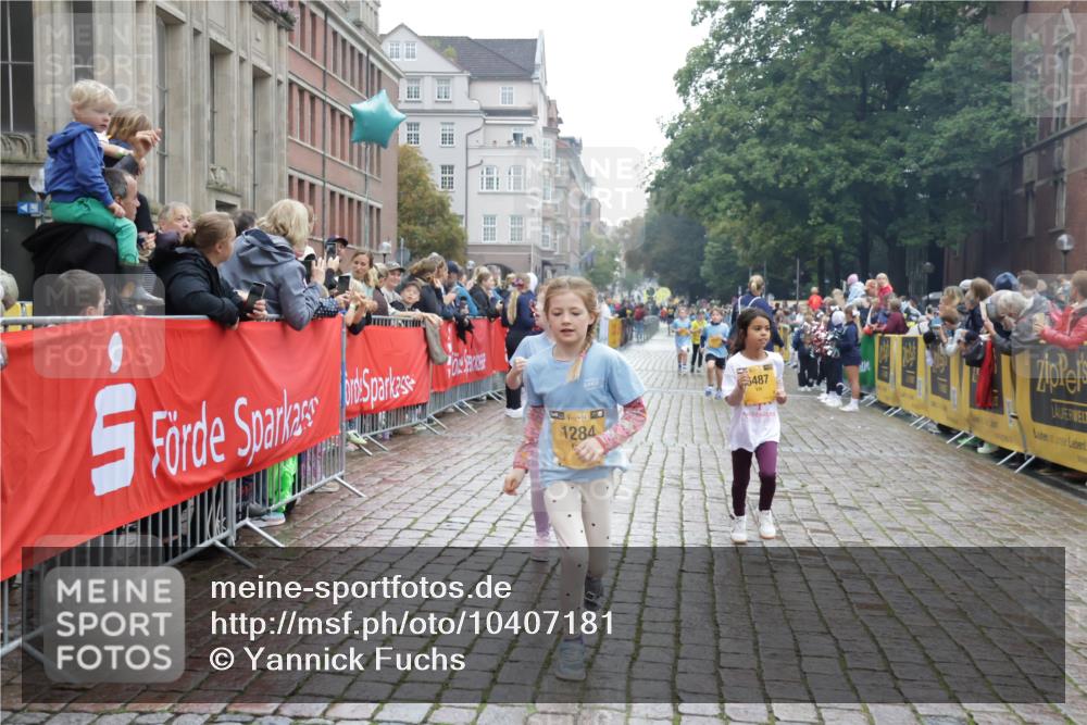 13.09.2026 - Kiel Lauf Yannick Fuchs http://msf.ph/oto/10407181 13.09.2026 09:00:08 Ziel 780, 783, 1538, 1871, 2918, 4001, 4793, 6271, 7624, 7746, 8692, 9003, 9421, 9520, 10083, 10223, 12137, 12371, 28, 533, 579, 621, 1871, 2789, 2906, 2962, 3537, 3545, 3568, 3865, 3867, 3890, 6271, 7919, 8530, 8673, 8932, 9036, 9151, 9394, 9939, 11364, 11980, 12298, 12329, 12586, 65, 897, 1284, 2513, 2894, 3549, 4661, 4821, 6258, 6487, 6606, 6808, 10592, 11727, 12051, 12662, 125, 579, 1413, 1549, 1792, 2342, 3165, 3537, 3890, 4481, 8530, 9370, 9394, 11364, 11570, 12586 meine-sportfotos.de