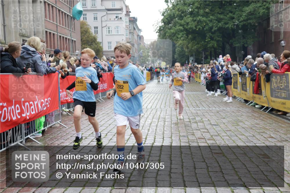 13.09.2026 - Kiel Lauf Yannick Fuchs http://msf.ph/oto/10407305 13.09.2026 09:00:20 Ziel 65, 783, 897, 1284, 1538, 2513, 2894, 3549, 4661, 4793, 4821, 6258, 6487, 6606, 6808, 9003, 9520, 10223, 10592, 11727, 12051, 12137, 12662, 28, 780, 1871, 2789, 2918, 3545, 3568, 3865, 3867, 4001, 6271, 7624, 7746, 8673, 8692, 9003, 9036, 9421, 9939, 10083, 12298, 12371, 282, 1446, 3268, 4093, 10304, 10561, 10562, 28, 533, 621, 2906, 2962, 3865, 3867, 7919, 8673, 8932, 9036, 9151, 9939, 11980, 12298, 12329 meine-sportfotos.de