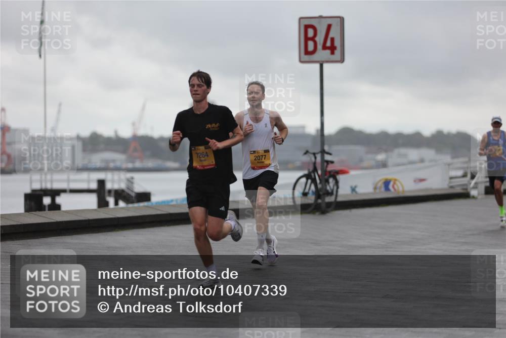 13.09.2026 - Kiel Lauf Andreas Tolksdorf http://msf.ph/oto/10407339 13.09.2026 11:37:54 Kiellinie 7264, 2077, 4 meine-sportfotos.de
