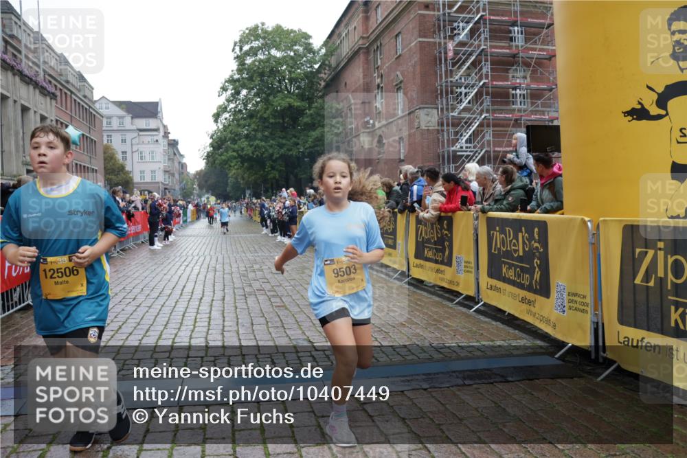 13.09.2026 - Kiel Lauf Yannick Fuchs http://msf.ph/oto/10407449 13.09.2026 09:00:45 Ziel 282, 1446, 3268, 7487, 10636, 65, 783, 897, 1284, 1538, 2513, 2894, 3549, 4093, 4661, 4793, 4821, 6258, 6487, 6606, 6808, 9003, 9520, 10223, 10304, 10561, 10562, 10592, 11727, 12051, 12137, 12662, 3135, 3611, 6561, 7991, 9503, 11425, 12506, 783, 1538, 4001, 4793, 9003, 9421, 9520, 10083, 10223, 12137 meine-sportfotos.de