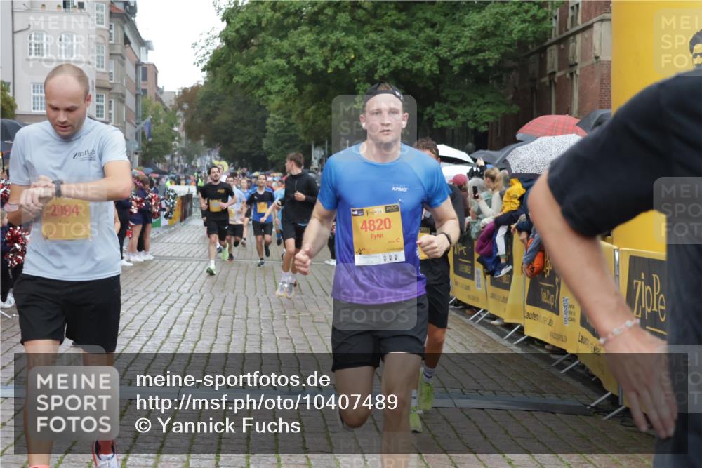 13.09.2026 - Kiel Lauf Yannick Fuchs http://msf.ph/oto/10407489 13.09.2026 10:34:59 Ziel 2268, 3470, 3547, 3603, 4028, 5218, 5247, 7006, 7273, 7960, 8195, 9541, 9853, 9988, 10361, 11163, 93, 1086, 1307, 1667, 2044, 2432, 2449, 2465, 3180, 3864, 4351, 4608, 4723, 4735, 5125, 5576, 5737, 5996, 6225, 6260, 6941, 7387, 7672, 7928, 8195, 8480, 8746, 9276, 9389, 10549, 10904, 10905, 11374, 12070, 400, 1640, 1784, 2390, 2687, 3400, 4022, 4449, 4951, 5386, 6578, 6603, 7971, 8164, 8266, 8750, 9220, 9261, 9264, 10065, 10475, 10676, 11368, 11568, 11758, 12095, 93, 244 meine-sportfotos.de