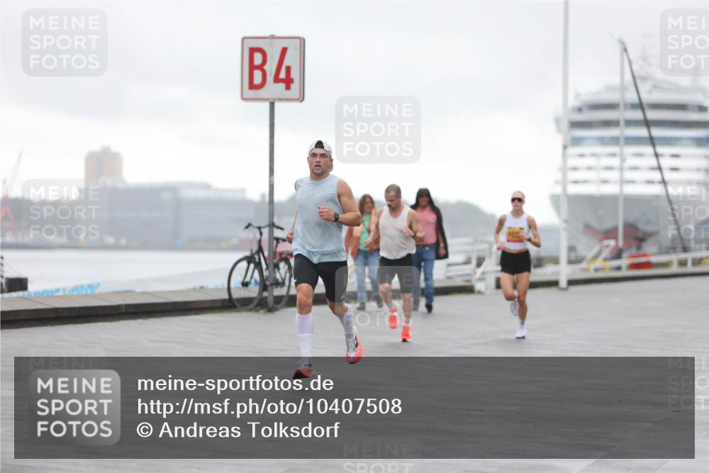 13.09.2026 - Kiel Lauf Andreas Tolksdorf http://msf.ph/oto/10407508 13.09.2026 11:38:33 Kiellinie 4 meine-sportfotos.de