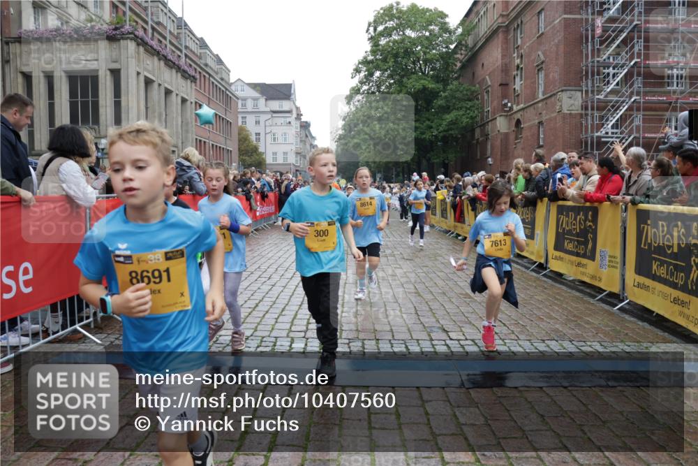13.09.2026 - Kiel Lauf Yannick Fuchs http://msf.ph/oto/10407560 13.09.2026 09:01:04 Ziel 6561, 9503, 12506, 282, 1446, 3135, 3268, 3611, 4093, 7487, 7991, 10304, 10561, 10562, 10636, 11425, 300, 1662, 1794, 2553, 7613, 7982, 8614, 8691, 11562, 11901, 12436, 897, 1284, 2894, 4093, 6487, 6808, 11727, 12051 meine-sportfotos.de