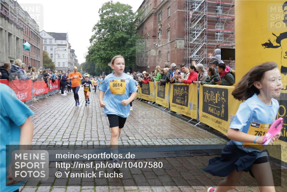 13.09.2026 - Kiel Lauf Yannick Fuchs http://msf.ph/oto/10407580 13.09.2026 09:01:05 Ziel 6561, 7982, 9503, 12506, 282, 1446, 3135, 3268, 3611, 4093, 6561, 7487, 7991, 10304, 10561, 10562, 10636, 11425, 300, 1662, 1794, 2553, 7613, 8614, 8691, 11562, 11901, 12436, 897, 1284, 4093, 6487, 10304, 11727 meine-sportfotos.de