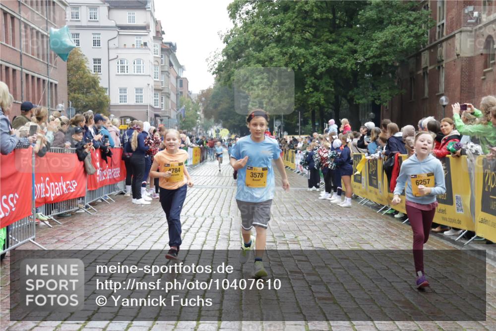 13.09.2026 - Kiel Lauf Yannick Fuchs http://msf.ph/oto/10407610 13.09.2026 09:01:09 Ziel 1662, 7982, 9503, 12506, 282, 1446, 3135, 3268, 3611, 6561, 7487, 7991, 10561, 10562, 10636, 11425, 300, 1794, 2553, 3578, 4784, 6257, 7613, 8614, 8691, 11562, 11901, 12436, 282, 4093, 10304, 10561, 10562 meine-sportfotos.de