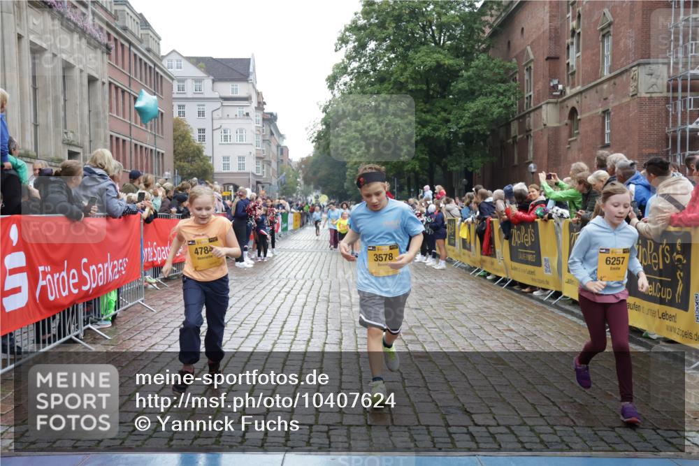 13.09.2026 - Kiel Lauf Yannick Fuchs http://msf.ph/oto/10407624 13.09.2026 09:01:10 Ziel 1662, 7982, 9503, 12506, 282, 1446, 3135, 3268, 3611, 6561, 7487, 7991, 9503, 10636, 11425, 12506, 300, 1794, 2553, 3578, 4784, 6257, 7613, 8614, 8691, 11562, 11901, 12436, 282, 1446, 4093, 10304, 10561, 10562 meine-sportfotos.de