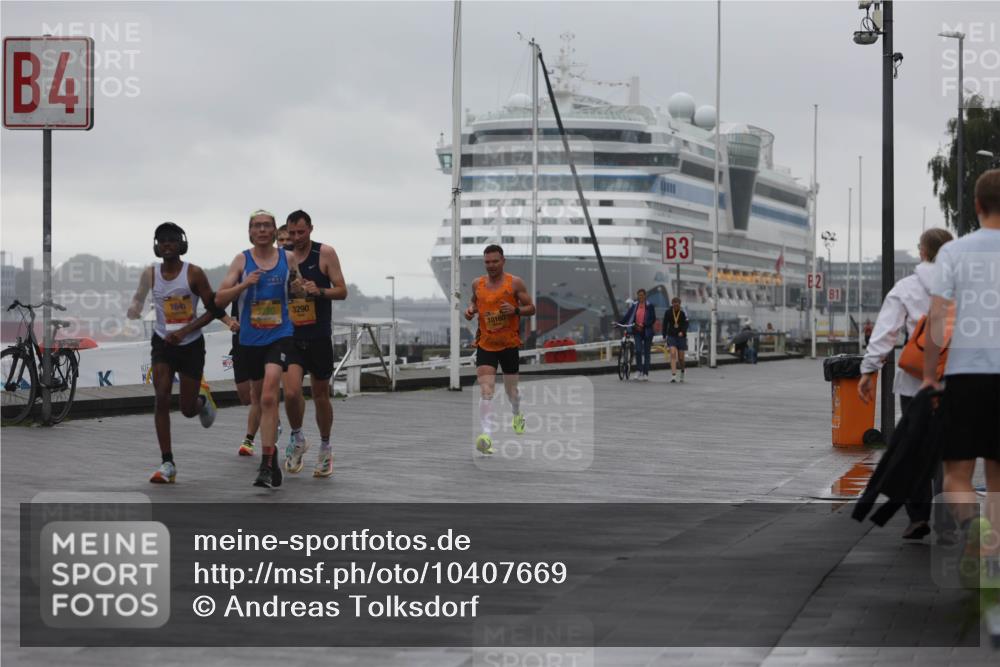 13.09.2026 - Kiel Lauf Andreas Tolksdorf http://msf.ph/oto/10407669 13.09.2026 11:39:16 Kiellinie 4, 1641, 3290, 10160, 3 meine-sportfotos.de