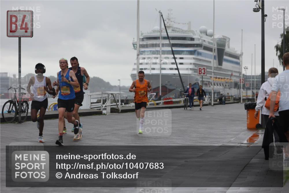 13.09.2026 - Kiel Lauf Andreas Tolksdorf http://msf.ph/oto/10407683 13.09.2026 11:39:17 Kiellinie 4, 1641, 290, 10160, 3, 8 meine-sportfotos.de