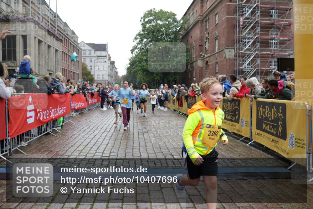 13.09.2026 - Kiel Lauf Yannick Fuchs http://msf.ph/oto/10407696 13.09.2026 09:01:19 Ziel 300, 1662, 1794, 2553, 7613, 7982, 8614, 8691, 11562, 11901, 12436, 3135, 3611, 6561, 7487, 7991, 9503, 10636, 11425, 12506, 3362, 3578, 4415, 4784, 6257, 6315, 7210, 11772, 12296, 12626, 282, 1446, 3268 meine-sportfotos.de