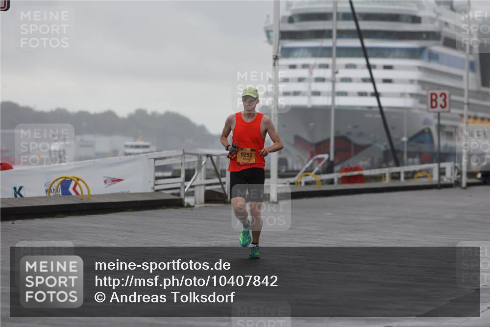 13.09.2026 - Kiel Lauf Andreas Tolksdorf http://msf.ph/oto/10407842 13.09.2026 11:39:59 Kiellinie 9253, 3 meine-sportfotos.de