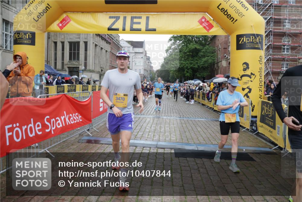 13.09.2026 - Kiel Lauf Yannick Fuchs http://msf.ph/oto/10407844 13.09.2026 10:35:32 Ziel 100, 1993, 3790, 5151, 5293, 5698, 5817, 6381, 6849, 7280, 7710, 8436, 8660, 8973, 9143, 10017, 10483, 11181, 11363, 12766, 12774, 400, 1640, 1784, 2268, 2390, 2687, 3400, 4022, 4028, 4449, 4951, 5247, 5293, 5386, 6578, 6603, 7960, 7971, 8164, 8266, 8750, 9220, 9261, 9264, 9541, 9853, 9988, 10065, 10361, 10475, 10676, 11368, 11568, 11758, 12095, 215, 1376, 2116, 2248, 2494, 3124, 4538, 6085, 6645, 7215, 7721, 8002, 8079, 8415, 8432, 8747, 10701, 10835 meine-sportfotos.de