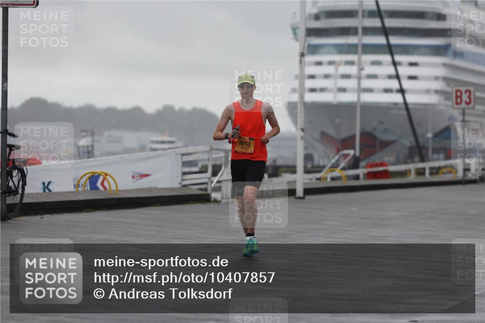 13.09.2026 - Kiel Lauf Andreas Tolksdorf http://msf.ph/oto/10407857 13.09.2026 11:39:59 Kiellinie 9253, 3 meine-sportfotos.de