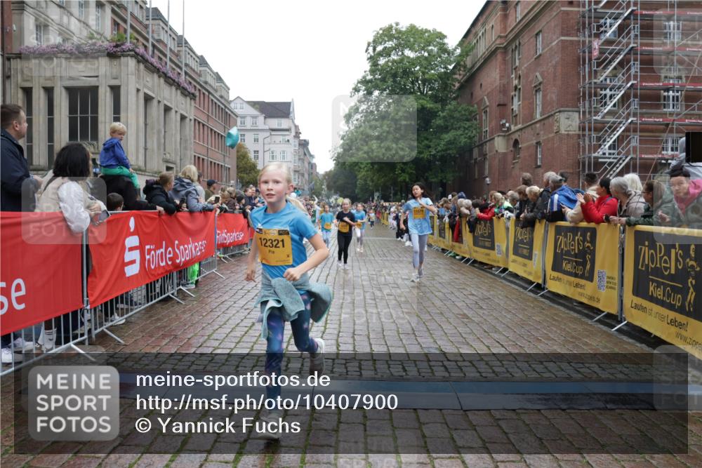 13.09.2026 - Kiel Lauf Yannick Fuchs http://msf.ph/oto/10407900 13.09.2026 09:01:42 Ziel 1353, 1355, 1959, 2321, 2568, 3362, 4415, 6315, 7210, 9285, 9287, 11772, 12296, 12626, 300, 1662, 1794, 2553, 3578, 4784, 6257, 7613, 7982, 8614, 8691, 11562, 11901, 12296, 12436, 2916, 3592, 5577, 7062, 9501, 9615, 11119, 11578, 12321, 12539, 7982, 9503, 12506 meine-sportfotos.de