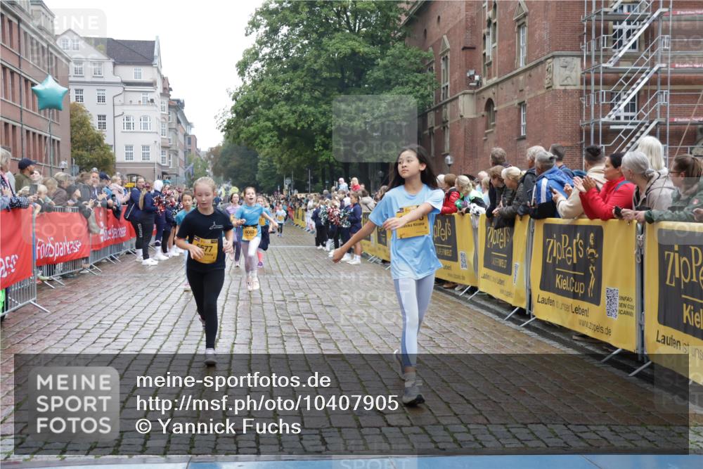 13.09.2026 - Kiel Lauf Yannick Fuchs http://msf.ph/oto/10407905 13.09.2026 09:01:44 Ziel 1353, 1355, 1959, 2321, 2568, 3362, 4415, 6315, 7210, 9285, 9287, 9615, 11772, 12626, 300, 1662, 1794, 2553, 3578, 4784, 6257, 7613, 7982, 8614, 8691, 11562, 11901, 12296, 12436, 911, 2916, 3592, 5577, 7062, 9501, 11119, 11578, 12211, 12321, 12539, 1662, 7982 meine-sportfotos.de