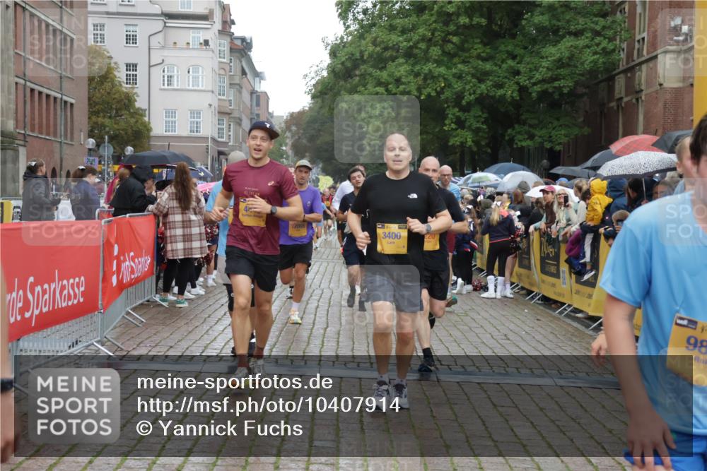 13.09.2026 - Kiel Lauf Yannick Fuchs http://msf.ph/oto/10407914 13.09.2026 10:35:40 Ziel 100, 215, 1376, 1993, 2116, 2248, 3124, 3790, 4538, 5151, 5698, 6085, 6645, 7215, 7280, 8002, 8079, 8415, 8432, 8660, 8973, 10017, 10483, 10701, 11181, 11363, 12766, 400, 1640, 1784, 2390, 2687, 3400, 4022, 4449, 4951, 5293, 5386, 5817, 6381, 6578, 6603, 6849, 7710, 7971, 8164, 8266, 8436, 8750, 9143, 9220, 9261, 9264, 10017, 10065, 10475, 10676, 11368, 11568, 11758, 12095, 12774, 343, 2494, 3811, 6634, 6957, 7619, 7721, 8393, 8557, 8747, 10835, 10998, 1640 meine-sportfotos.de