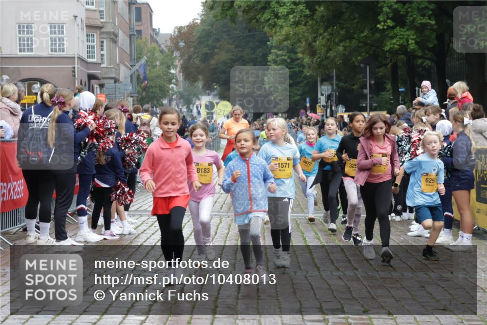 13.09.2026 - Kiel Lauf Yannick Fuchs http://msf.ph/oto/10408013 13.09.2026 09:01:56 Ziel 2916, 3592, 5577, 7062, 9285, 9501, 9615, 11119, 11578, 12321, 12539, 1353, 1355, 1794, 1959, 2321, 2568, 3362, 3578, 4415, 4784, 6257, 6315, 7210, 7613, 8614, 9285, 9287, 11562, 11772, 11901, 12296, 12436, 12626, 911, 1992, 3250, 3405, 5271, 6062, 6251, 6562, 6672, 8183, 10324, 10336, 11571, 12211, 12446, 300, 1794, 2553, 7613, 8614, 8691, 11562, 11901, 12436 meine-sportfotos.de