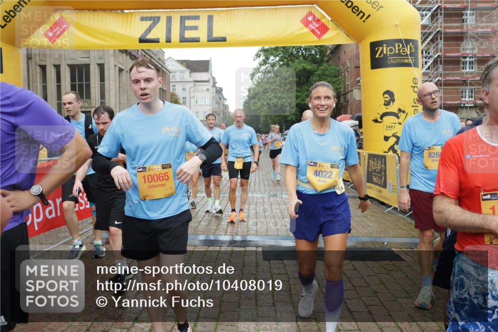 13.09.2026 - Kiel Lauf Yannick Fuchs http://msf.ph/oto/10408019 13.09.2026 10:35:49 Ziel 215, 343, 1376, 2116, 2248, 2494, 4538, 6085, 6645, 7215, 7721, 8002, 8079, 8393, 8415, 8432, 8747, 10701, 10835, 11567, 11903, 100, 400, 1784, 1993, 2390, 2687, 3124, 3790, 5151, 5293, 5698, 5817, 6381, 6849, 7280, 7710, 7971, 8436, 8660, 8973, 9143, 10017, 10483, 11181, 11363, 11568, 11758, 12766, 12774, 867, 1321, 2541, 3634, 3811, 4889, 5947, 6634, 6957, 7619, 8224, 8557, 10860, 10998, 11662, 12286, 2390, 2687, 4022, 9261 meine-sportfotos.de