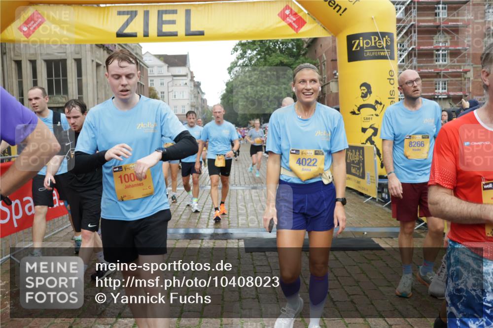 13.09.2026 - Kiel Lauf Yannick Fuchs http://msf.ph/oto/10408023 13.09.2026 10:35:49 Ziel 215, 343, 1376, 2116, 2248, 2494, 4538, 6085, 6645, 7215, 7721, 8002, 8079, 8393, 8415, 8432, 8747, 10701, 10835, 11567, 11903, 100, 400, 1784, 1993, 2390, 2687, 3124, 3790, 5151, 5293, 5698, 5817, 6381, 6849, 7280, 7710, 7971, 8436, 8660, 8973, 9143, 10017, 10483, 11181, 11363, 11568, 11758, 12766, 12774, 867, 1321, 2541, 3634, 3811, 4889, 5947, 6634, 6957, 7619, 8224, 8557, 10860, 10998, 11662, 12286, 2390, 2687, 4022, 9261 meine-sportfotos.de