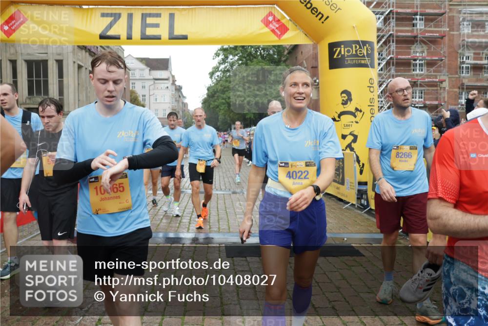 13.09.2026 - Kiel Lauf Yannick Fuchs http://msf.ph/oto/10408027 13.09.2026 10:35:49 Ziel 215, 343, 1376, 2116, 2248, 2494, 4538, 6085, 6645, 7215, 7721, 8002, 8079, 8393, 8415, 8432, 8747, 10701, 10835, 11567, 11903, 100, 400, 1784, 1993, 2390, 2687, 3124, 3790, 5151, 5293, 5698, 5817, 6381, 6849, 7280, 7710, 7971, 8436, 8660, 8973, 9143, 10017, 10483, 11181, 11363, 11568, 11758, 12766, 12774, 867, 1321, 2541, 3634, 3811, 4889, 5947, 6634, 6957, 7619, 8224, 8557, 10860, 10998, 11662, 12286, 2390, 2687, 4022, 9261 meine-sportfotos.de