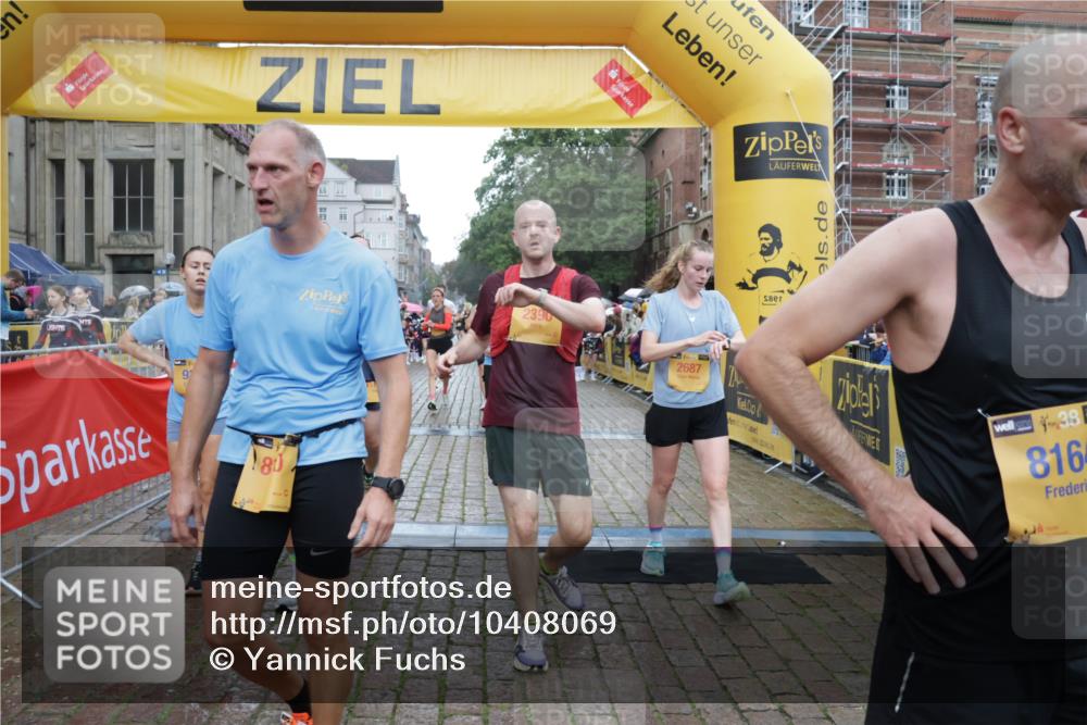 13.09.2026 - Kiel Lauf Yannick Fuchs http://msf.ph/oto/10408069 13.09.2026 10:35:52 Ziel 215, 343, 2116, 2248, 2494, 3811, 6085, 6645, 7215, 7619, 7721, 8002, 8393, 8415, 8557, 8747, 10701, 10835, 10998, 11567, 11903, 100, 215, 400, 1376, 1784, 1993, 2248, 3124, 3790, 4538, 5151, 5293, 5698, 5817, 6381, 6849, 7215, 7280, 7710, 7971, 8002, 8079, 8415, 8432, 8436, 8660, 8973, 9143, 10017, 10483, 11181, 11363, 11568, 12766, 12774, 867, 1321, 2541, 3634, 4889, 4971, 5947, 6634, 6957, 8224, 8579, 10045, 10860, 11662, 12286, 400, 1784, 2390, 2687, 4022, 7971, 9261 meine-sportfotos.de