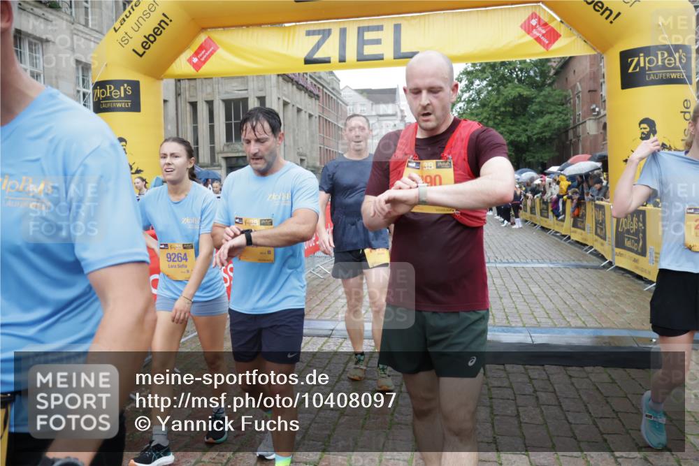 13.09.2026 - Kiel Lauf Yannick Fuchs http://msf.ph/oto/10408097 13.09.2026 10:35:54 Ziel 343, 2116, 2494, 3811, 6085, 7619, 7721, 8393, 8557, 8747, 10701, 10835, 10998, 11567, 11903, 100, 215, 400, 1376, 1993, 2248, 3124, 3790, 4538, 5151, 5293, 5698, 5817, 6381, 6645, 6849, 7215, 7280, 7710, 8002, 8079, 8415, 8432, 8436, 8660, 8973, 9143, 10017, 10483, 10701, 11181, 11363, 12766, 12774, 867, 1003, 1321, 2541, 3634, 4889, 4971, 5947, 6634, 6957, 8224, 8579, 8743, 10045, 10860, 11662, 12286, 400, 1784, 2390, 2687, 5293, 7971, 9261 meine-sportfotos.de