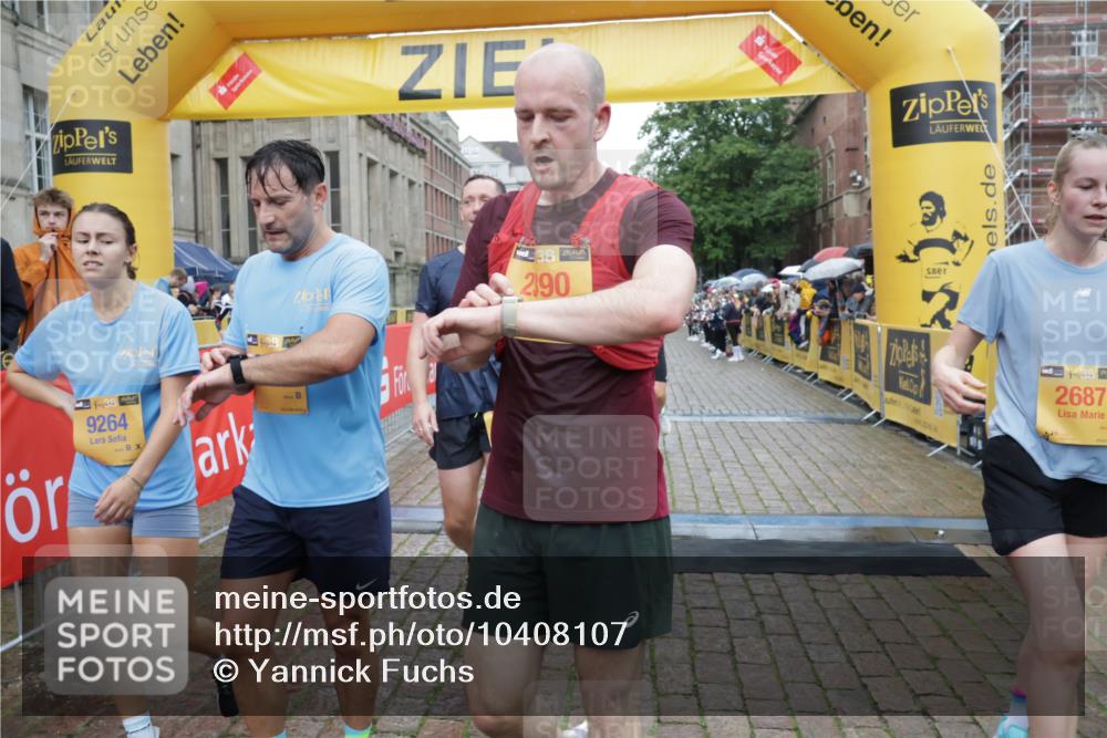 13.09.2026 - Kiel Lauf Yannick Fuchs http://msf.ph/oto/10408107 13.09.2026 10:35:54 Ziel 343, 2116, 2494, 3811, 6085, 7619, 7721, 8393, 8557, 8747, 10701, 10835, 10998, 11567, 11903, 100, 215, 400, 1376, 1993, 2248, 3124, 3790, 4538, 5151, 5293, 5698, 5817, 6381, 6645, 6849, 7215, 7280, 7710, 8002, 8079, 8415, 8432, 8436, 8660, 8973, 9143, 10017, 10483, 10701, 11181, 11363, 12766, 12774, 867, 1003, 1321, 2541, 3634, 4889, 4971, 5947, 6634, 6957, 8224, 8579, 8743, 10045, 10860, 11662, 12286, 400, 1784, 2390, 2687, 5293, 7971, 9261 meine-sportfotos.de