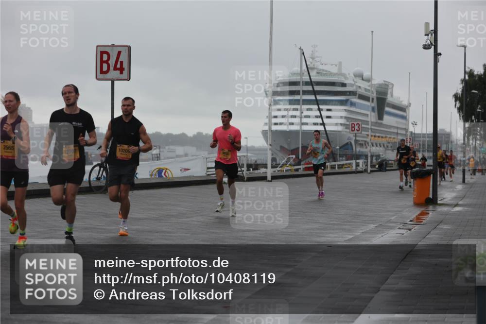 13.09.2026 - Kiel Lauf Andreas Tolksdorf http://msf.ph/oto/10408119 13.09.2026 11:40:43 Kiellinie 2565, 12707, 4, 9855, 10208, 3 meine-sportfotos.de