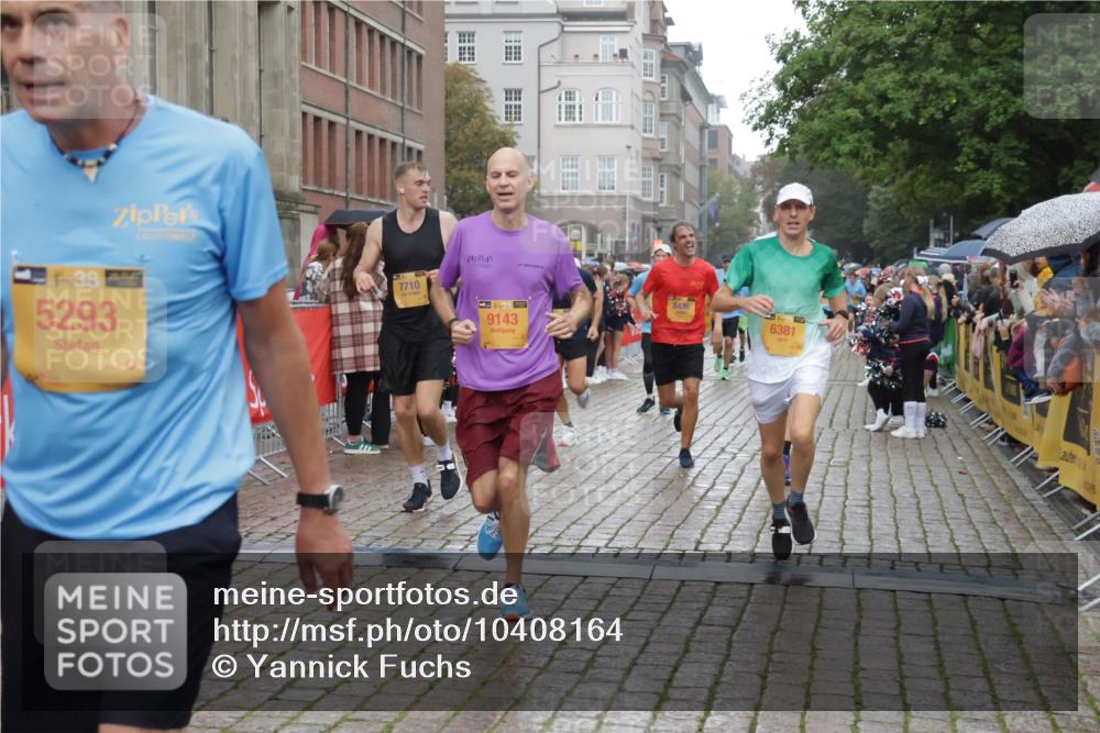 13.09.2026 - Kiel Lauf Yannick Fuchs http://msf.ph/oto/10408164 13.09.2026 10:36:00 Ziel 343, 867, 1321, 2494, 3634, 3811, 4889, 5947, 6634, 6957, 7619, 8393, 8557, 10998, 12286, 100, 215, 1376, 1993, 2116, 2248, 3124, 3790, 4538, 5151, 5698, 5817, 6085, 6381, 6645, 6849, 7215, 7280, 7710, 7721, 8002, 8079, 8415, 8432, 8436, 8660, 8747, 8973, 9143, 10017, 10483, 10701, 10835, 11181, 11363, 11567, 11903, 12766, 12774, 1003, 1653, 2541, 4078, 4172, 4971, 7158, 7920, 8224, 8554, 8579, 8743, 9201, 10045, 10075, 10860, 11145, 11662, 12022, 400, 1784, 5293, 7971 meine-sportfotos.de