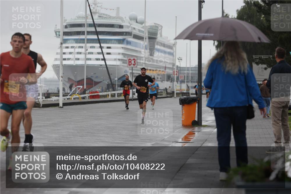 13.09.2026 - Kiel Lauf Andreas Tolksdorf http://msf.ph/oto/10408222 13.09.2026 11:40:59 Kiellinie 2562, 17, 82, 3, 2, 3970 meine-sportfotos.de